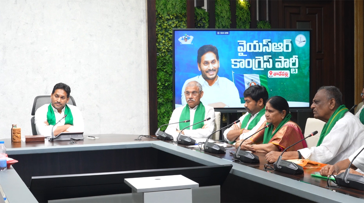 YS Jagan to Tour West Godavari Over Tobacco Farmers' Crisis, Warns of Statewide Agitation