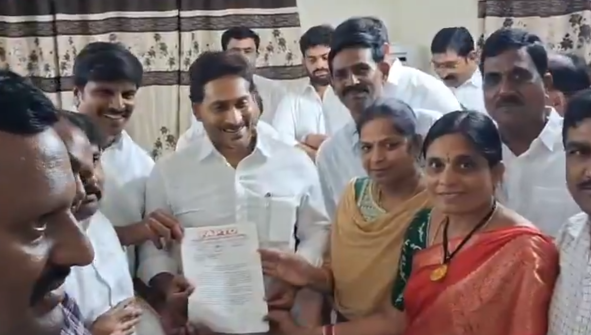 TET Again for In-Service Teachers? Teachers' Unions Meet YS Jagan; Assures to Take the Issue to the Centre